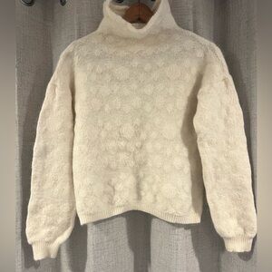 Tela hand knit wool Cream Textured mock Turtleneck Sweater